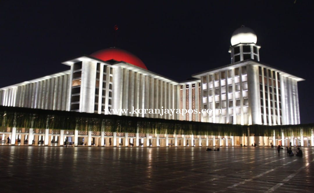 Di Bulan Suci Ramadhan 2025 Masjid Istiqlal Tertata Rapi Lingkungannya Tertib Lebih Nyaman