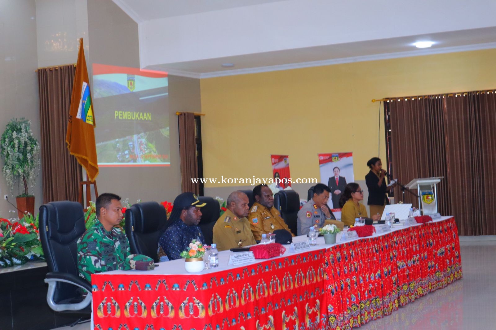Rapat Persiapan Kunjungan Kerja Gubernur dan Wakil Gubernur di Kabupaten Puncak Jaya